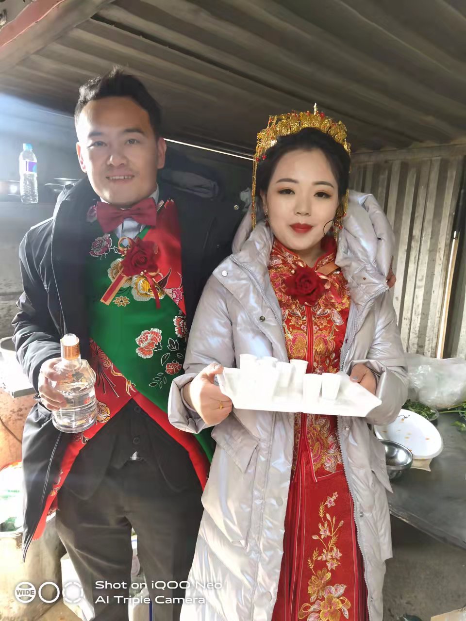 志丹县义正镇小山村祝新郎新娘早生贵子